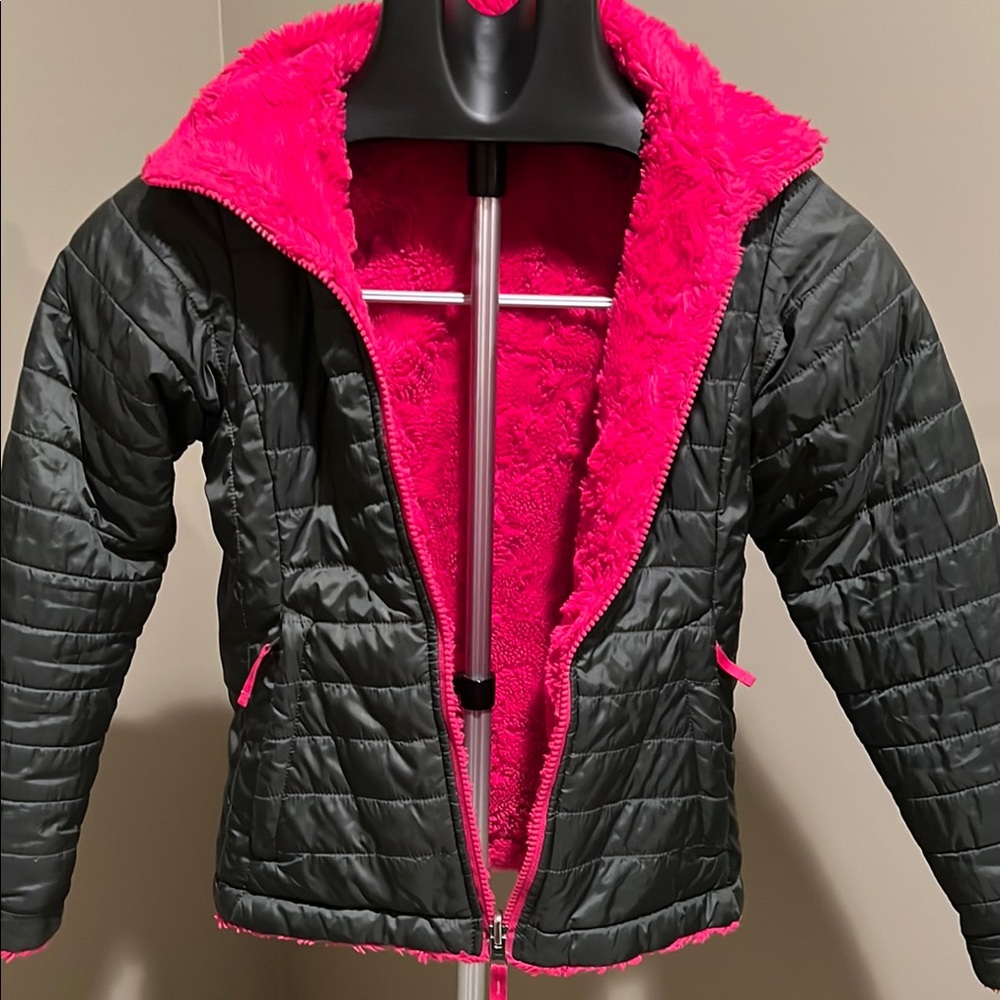 North Face Girls reversible, mossbud jacket.
